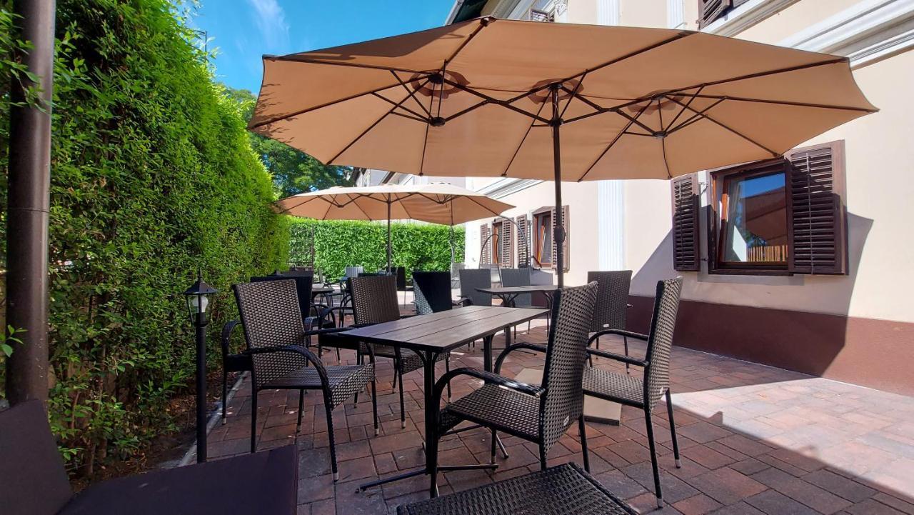 Vén Diófa De Lux Panzió Szeged Exterior foto